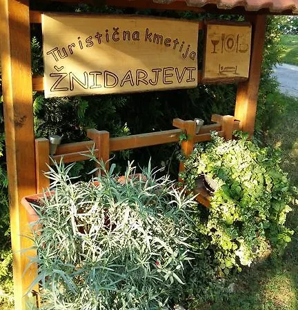 Tourist Farm Znidarjevi Κατάλυμα σε φάρμα *