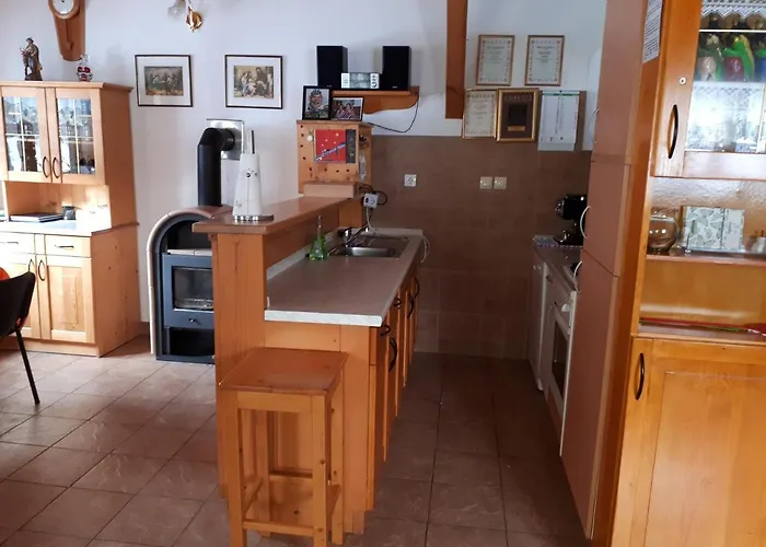 مزرعة للإقامة Tourist Farm Znidarjevi Kozljek